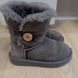 UGG Toddler Girls Boots Button 5991T Bailey Gray Size 11 Used